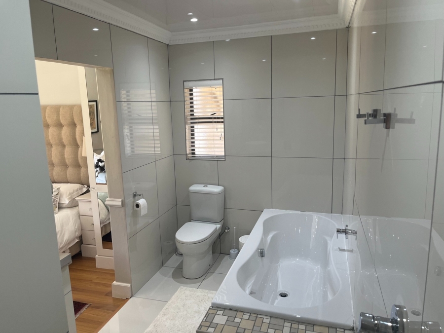 4 Bedroom Property for Sale in Maselspoort Free State